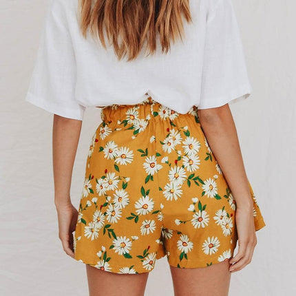 White Daisy Spring Yellow Shorts